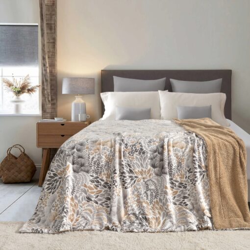 Throw Blanket Apollo Jomana King 200*230CM, queen, single sizes, white and brown colors, beautiful design pattern of leaf, made from rich velvet fabric, spreads on a queen bed with two cushions and four pillows in a nice decorated room