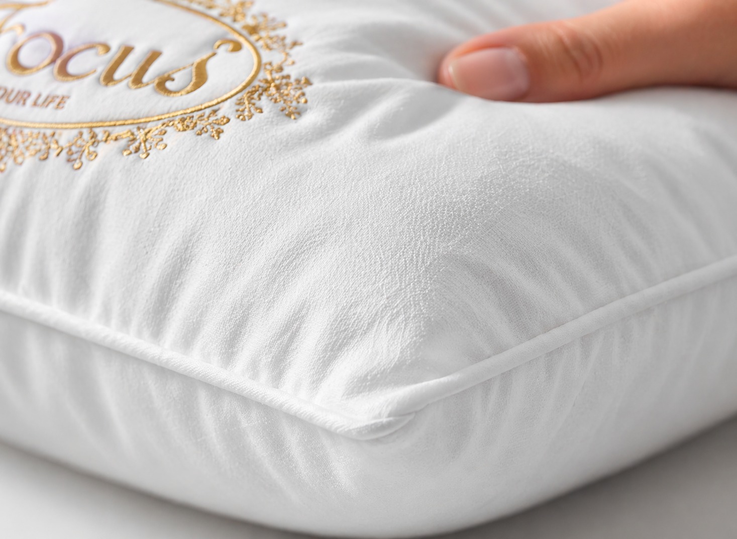 Pillow Satin Hotel Double Piping 75×50 CM Focus Fairmont - Image 4